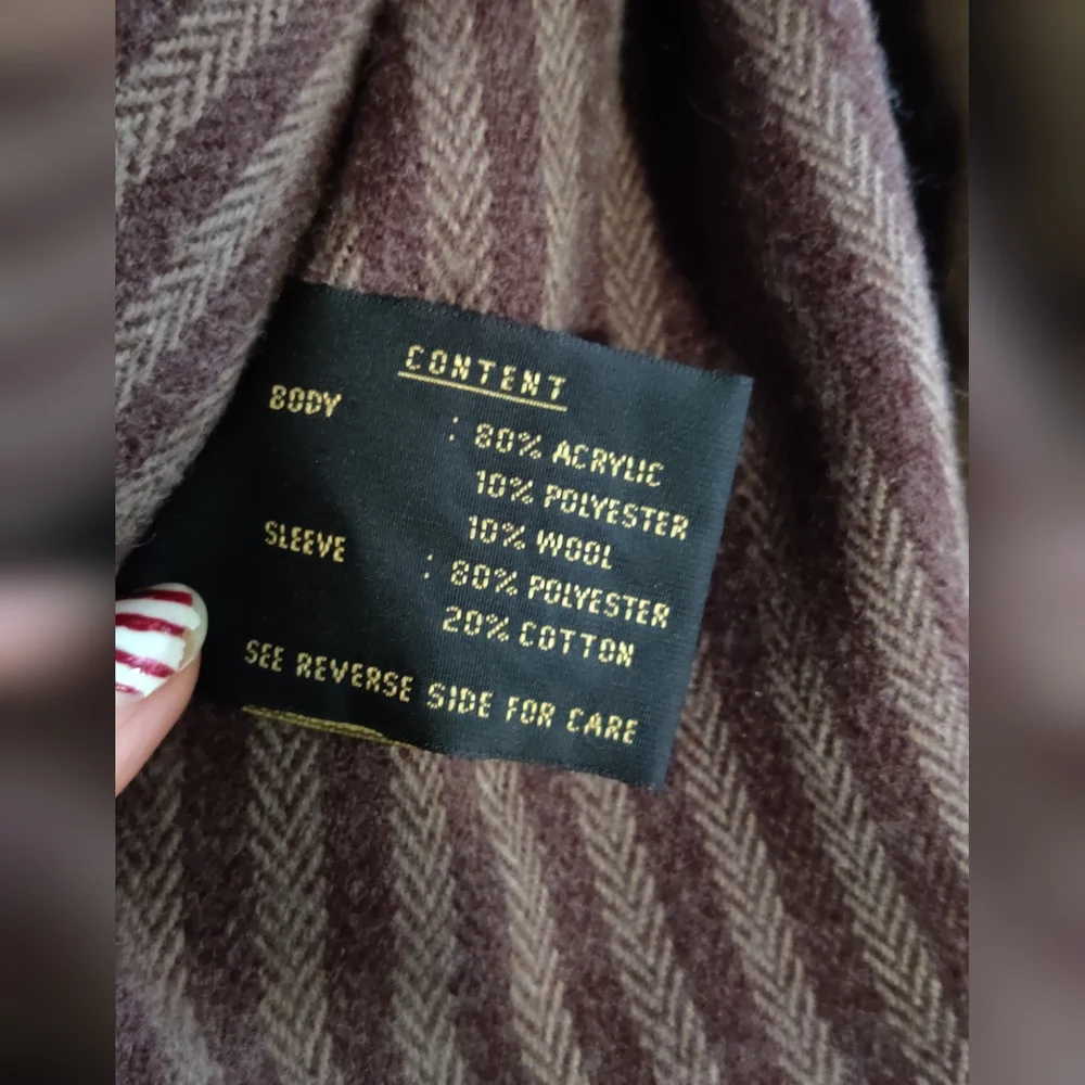 Woman's Trench Coat - Picture 8 of 11